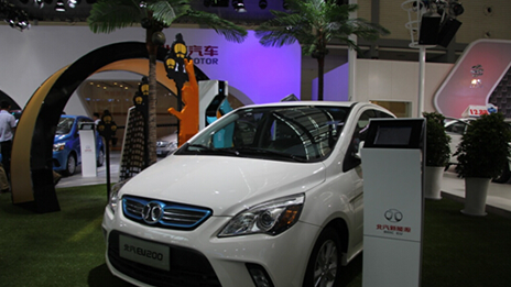 凯发k8国际集团强势进驻西安车展 用心智造多彩汽车生活