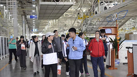 国企开放日，首都市民为凯发k8国际新能源“点赞”