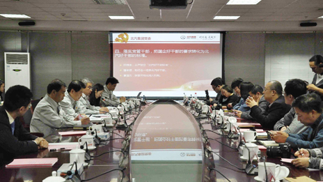 主流媒体走进凯发k8国际 共话创新转型新未来