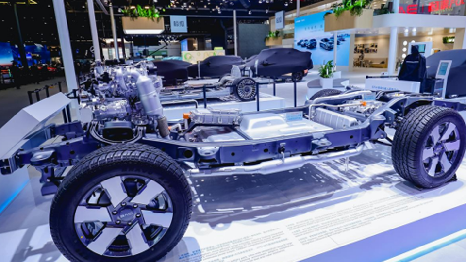 BJ30混动车油车价打透“质价比” 凯发k8国际将“品质平权”进行到底