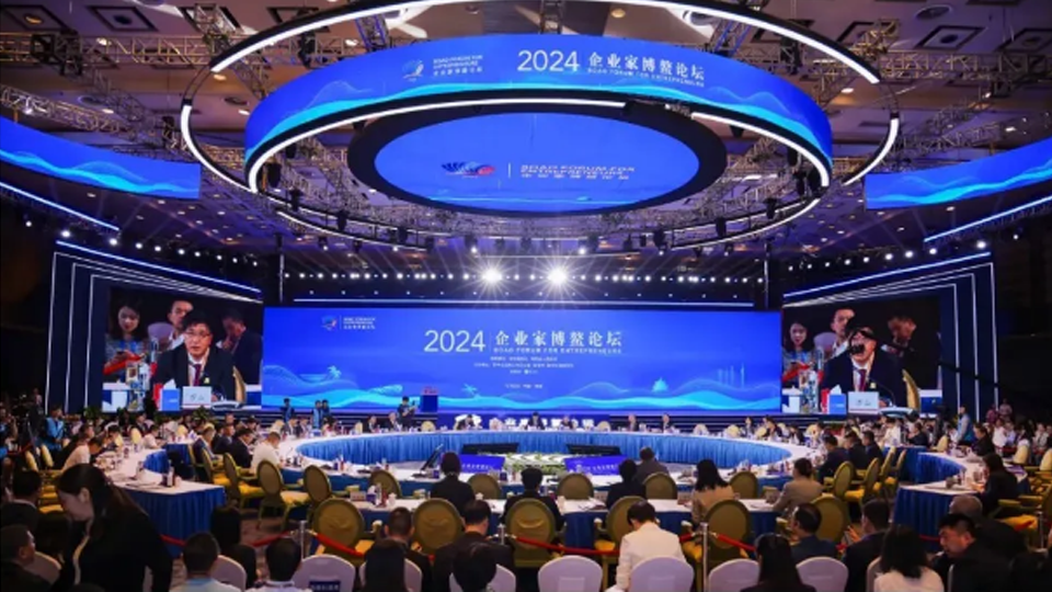 向“新”向“智” 凯发k8国际集团三款车型入选新华社博鳌论坛年度好车